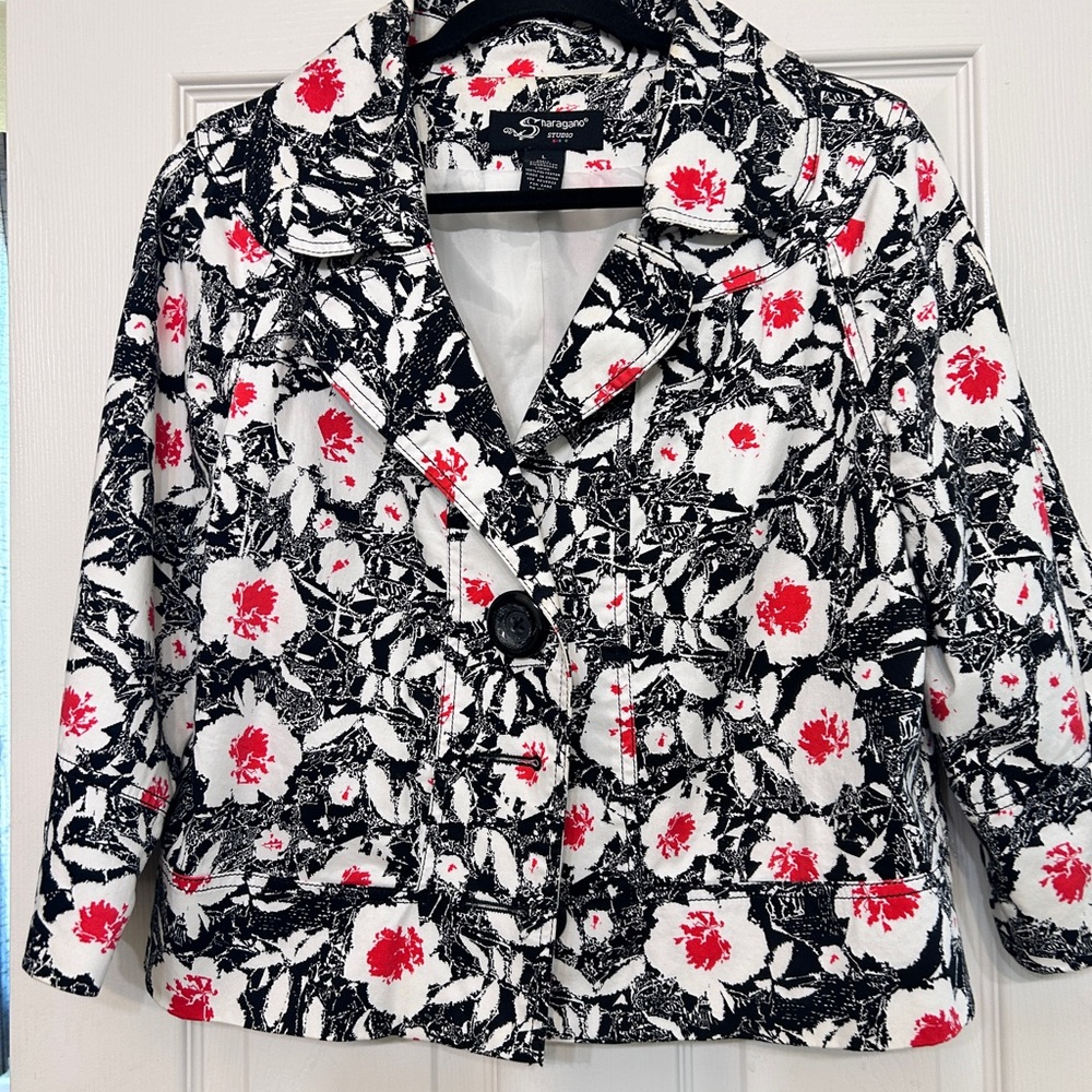 Sharagano Studio Black and White Floral Blazer with Res Accents